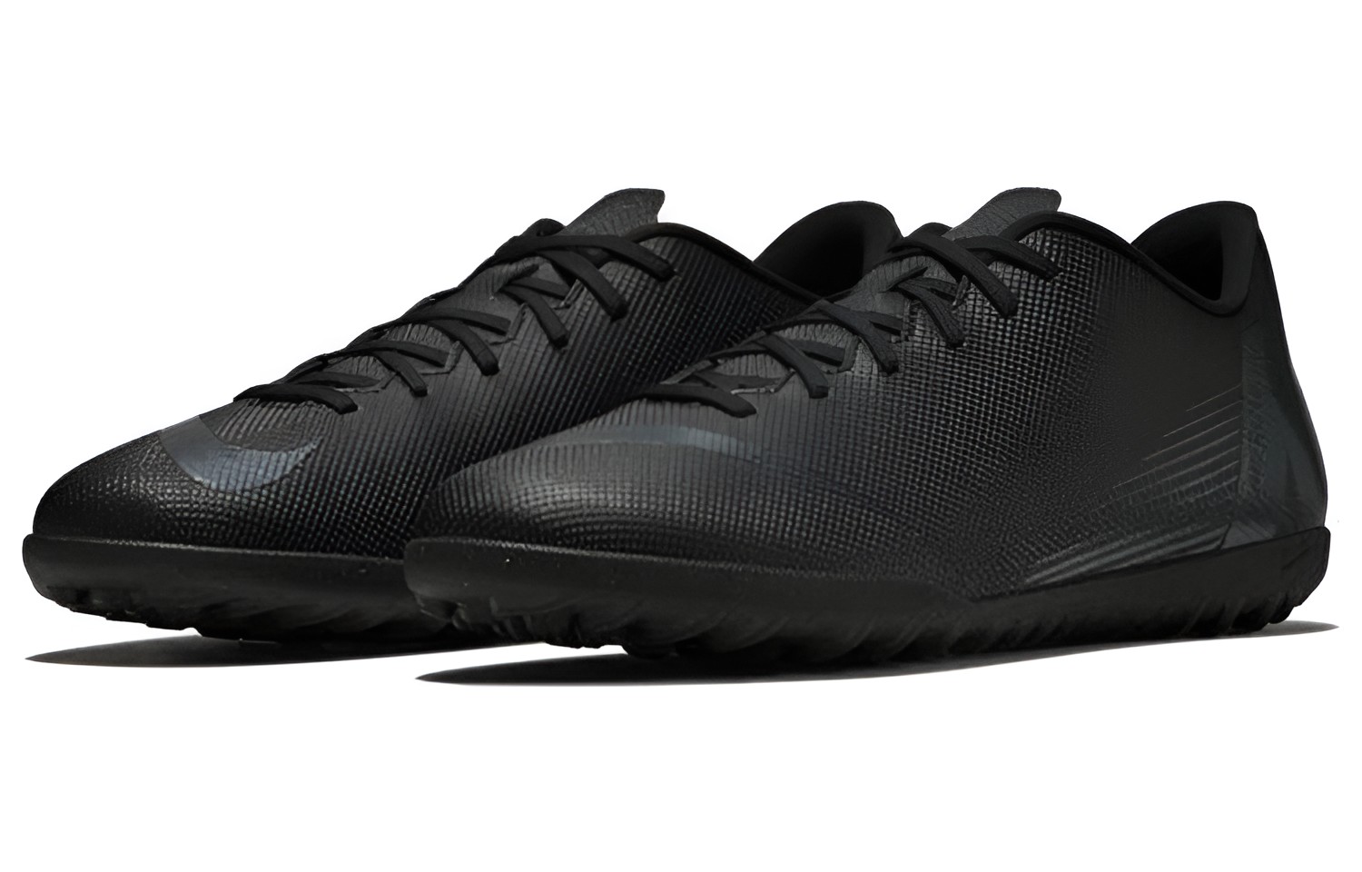 Lookbook Nike Mercurial Vapor 12 刺客 12 Club TF 草地足球鞋 黑色