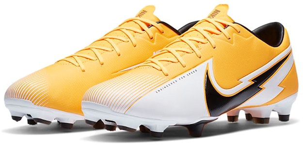 Nike Vapor 13 Academy FGMG 'Putih Kuning' AT5269-801 Lookbook Nike Vapor 13 Academy FGMG 'Putih Kuning' AT5269-801