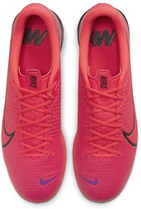 Nike Mercurial Vapor 13 Academy IC Laser Crimson Hitam AT7993-606 Shop Nike Mercurial Vapor 13 Academy IC Laser Crimson Hitam AT7993-606