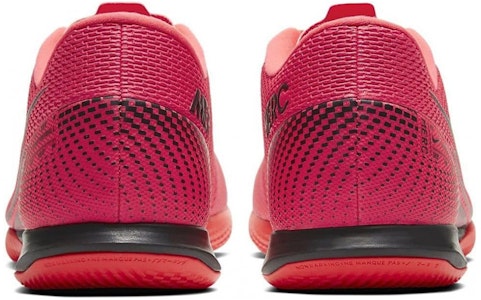 Nike Mercurial Vapor 13 Academy IC Laser Crimson Hitam AT7993-606 Purchase Nike Mercurial Vapor 13 Academy IC Laser Crimson Hitam AT7993-606