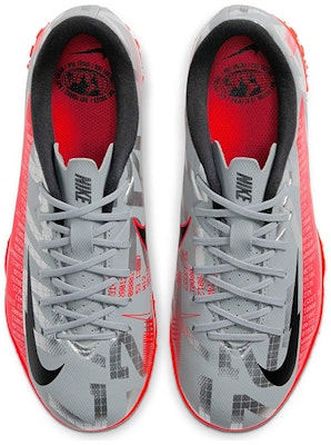 Nike Mercurial Vapor 13 Academy TF 'Neighbourhood Pack - Kelabu Metallic Bomber' AT7996-906 Shop Nike Mercurial Vapor 13 Academy TF 'Neighbourhood Pack - Kelabu Metallic Bomber' AT7996-906