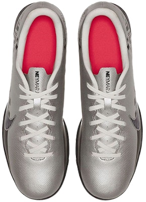 ナイキ マーキュリアル ヴェイパー 13 クラブ ネイマール TF シルバー AT8000-006 Shop ナイキ マーキュリアル ヴェイパー 13 クラブ ネイマール TF シルバー AT8000-006