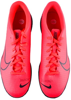 Nike Mercurial Vapor 13 Club Kasut Bola Sepak Low-Top Merah/Hitam AT7999-606 Lookbook Nike Mercurial Vapor 13 Club Kasut Bola Sepak Low-Top Merah/Hitam AT7999-606