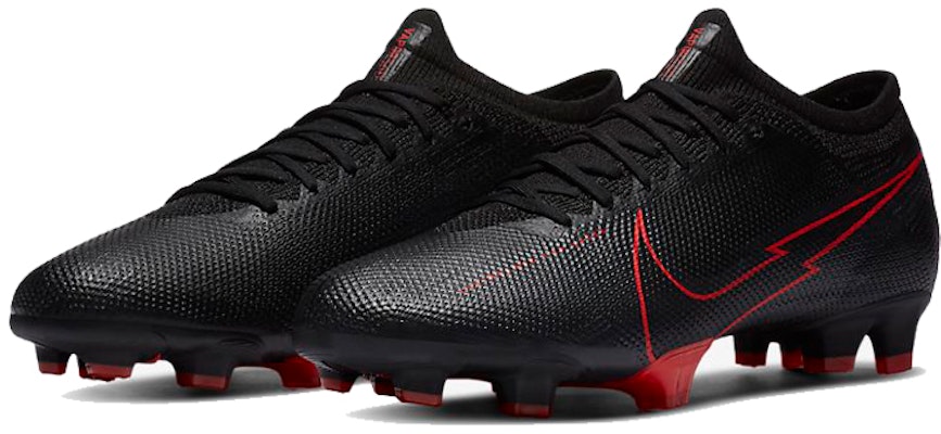 耐克Mercurial Vapor 13 Pro FG 'Bred'足球鞋 AT7901-060 Lookbook 耐克Mercurial Vapor 13 Pro FG 'Bred'足球鞋 AT7901-060