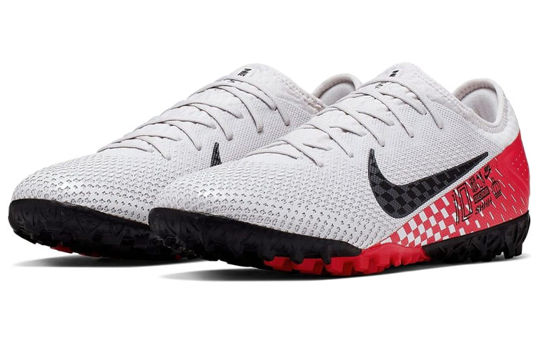 Lookbook ナイキ ヴェイパー13 プロ NJR TF 白黒赤 AT8003-006