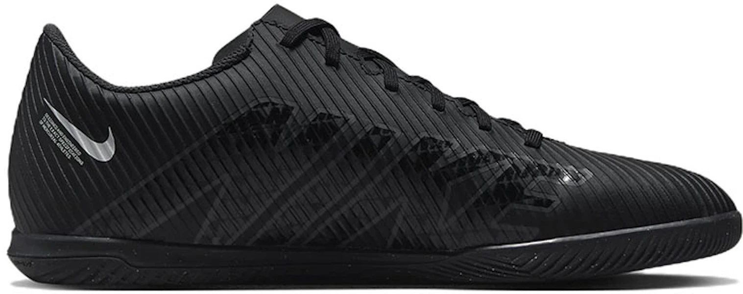 耐吉 Mercurial Vapor 15 刺客 15 Club IC 室內球場足球鞋 黑色 Lookbook 耐吉 Mercurial Vapor 15 刺客 15 Club IC 室內球場足球鞋 黑色