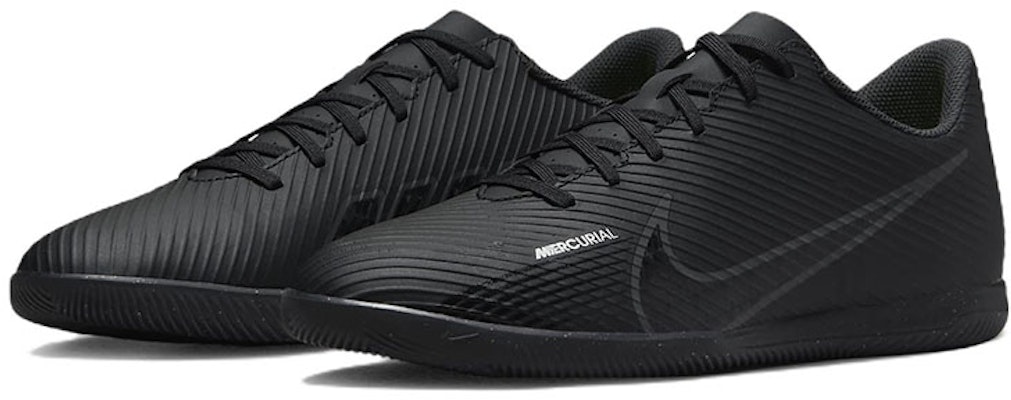 耐吉 Mercurial Vapor 15 刺客 15 Club IC 室內球場足球鞋 黑色 Lookbook 耐吉 Mercurial Vapor 15 刺客 15 Club IC 室內球場足球鞋 黑色