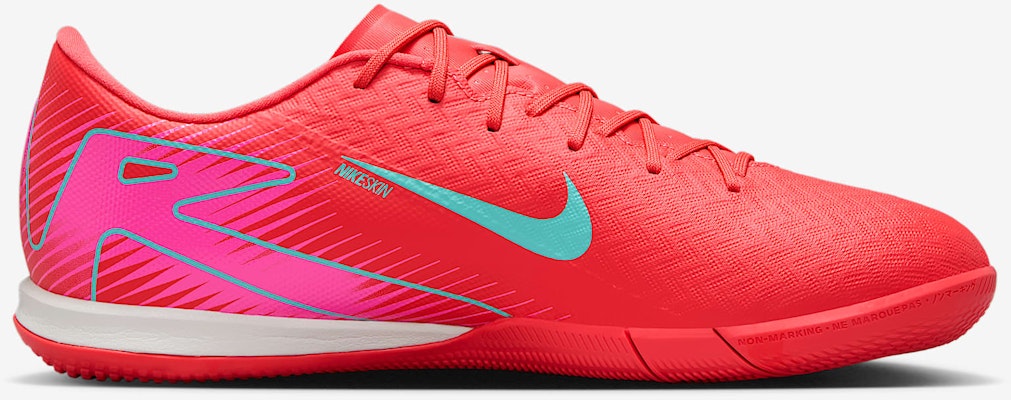 Nike Mercurial Vapor 16 Academy FQ8434-800 Lookbook Nike Mercurial Vapor 16 Academy FQ8434-800