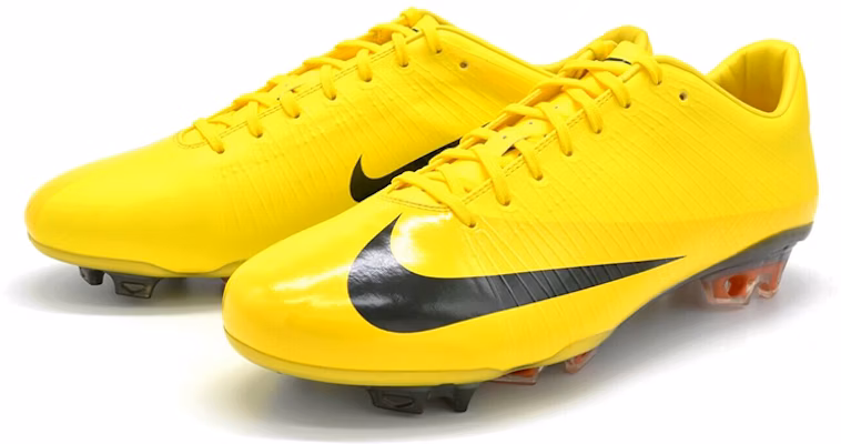 Black and yellow shop nike mercurial