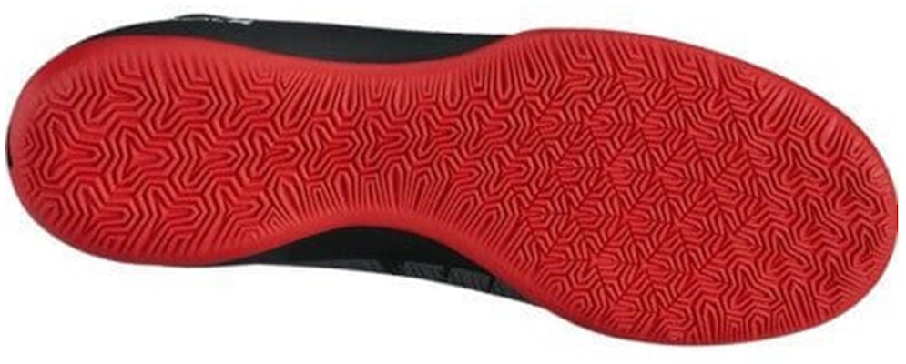 Nike Mercurial Victory 6 DF 'Merah' Sepatu Bola 903613-616 Lookbook Nike Mercurial Victory 6 DF 'Merah' Sepatu Bola 903613-616