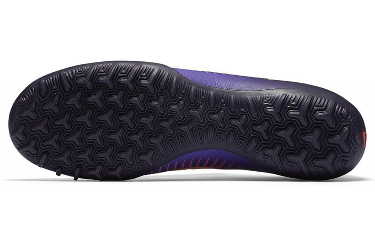 Details for 耐吉 MercurialX Victory 6 TF 草地足球鞋 紫黃