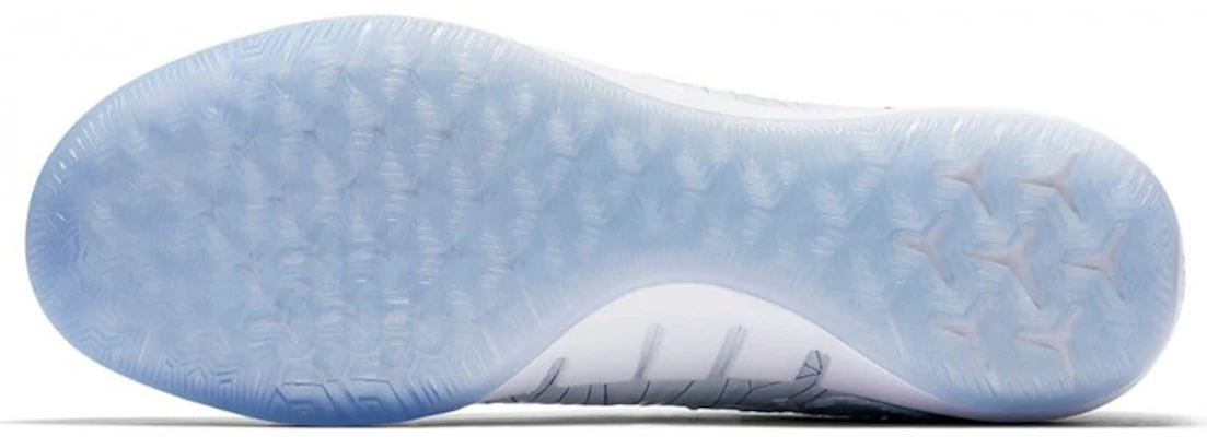 Nike MercurialX Proximo 2 CR7 IC ''Bianco'' 852538-401 Details for Nike MercurialX Proximo 2 CR7 IC ''Bianco'' 852538-401