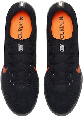 耐吉 MercurialX VaporX 12 Pro TF 草地足球鞋 黑橙色 Lookbook 耐吉 MercurialX VaporX 12 Pro TF 草地足球鞋 黑橙色