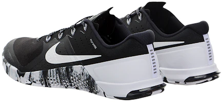 Lookbook Nike Metcon 2 低幫穩定訓練鞋 黑白色