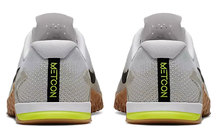 Shop Nike Metcon 4 ''Light Bone Gum'' Scarpe da Training. AH7453-100