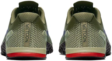 Shop Nike Metcon 4「橄欖帆布」低筒訓練鞋 橄欖綠