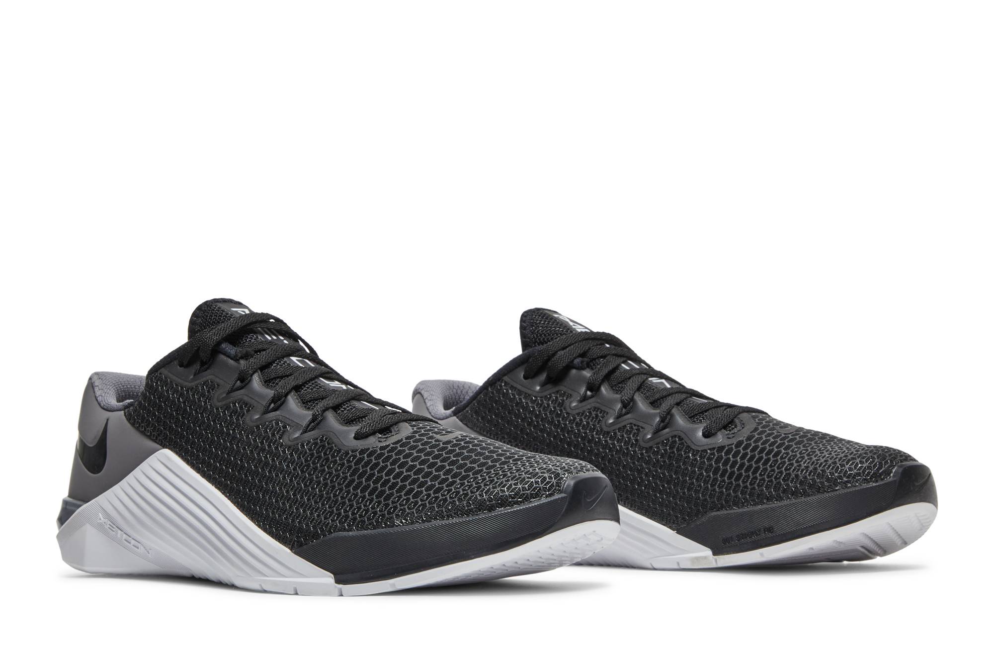 Nike Metcon 5 'Black Gunsmoke' 圖 8