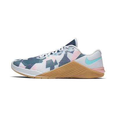 Nike Metcon 5 'Football Grey Aurora Green'