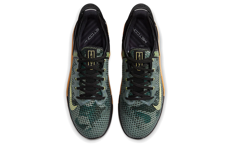 Shop Nike Metcon 6 FlyEase 'Negro Gum' DB3790-032