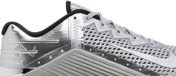 나이키 메트콘 6 프리미엄 '메탈릭 실버' DJ0766-001 Order 나이키 메트콘 6 프리미엄 '메탈릭 실버' DJ0766-001