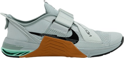 Nike Metcon 7 FlyEase 'Light Silver Desert Ochre' DH3344-003 Nike Metcon 7 FlyEase 'Light Silver Desert Ochre' DH3344-003