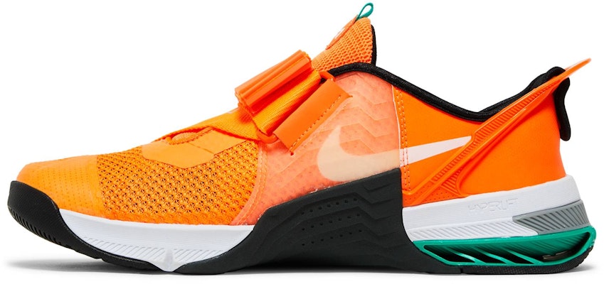 Nike Metcon 7 FlyEase 'Total Orange Clear Emerald' DH3344-883 Lookbook Nike Metcon 7 FlyEase 'Total Orange Clear Emerald' DH3344-883
