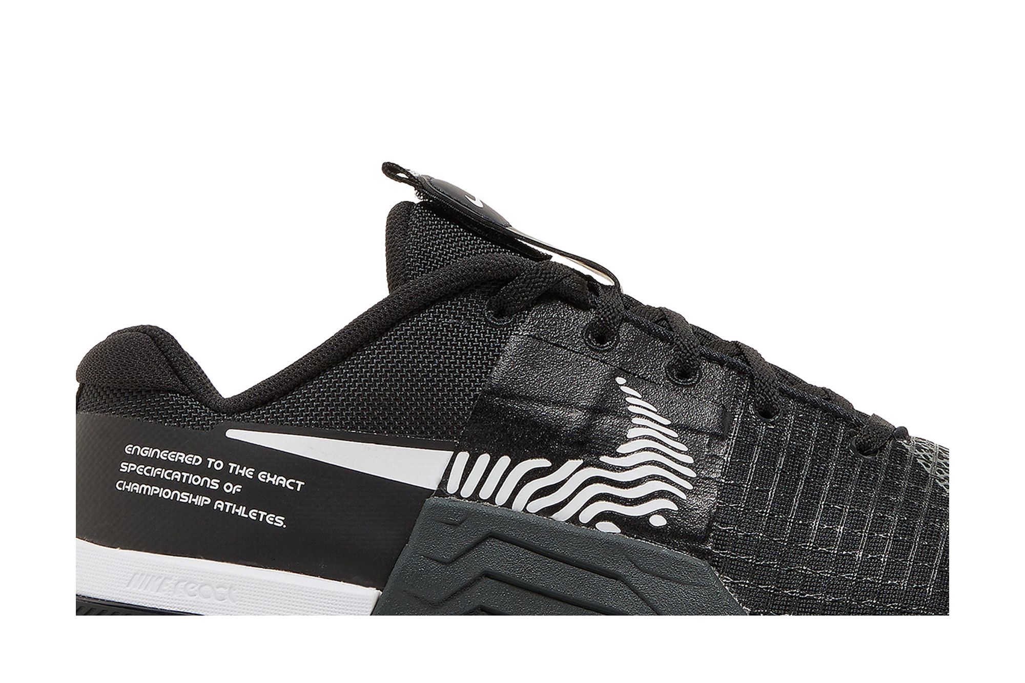 Lookbook Nike Metcon 8 'Kelabu Asap Gelap' DO9328-001