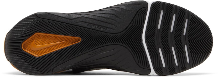 Nike Metcon 8 'Putih Emas Suede' DO9328-100 Shop Nike Metcon 8 'Putih Emas Suede' DO9328-100