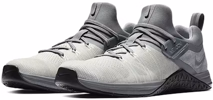 Lookbook 耐吉Metcon Flyknit 3 深灰