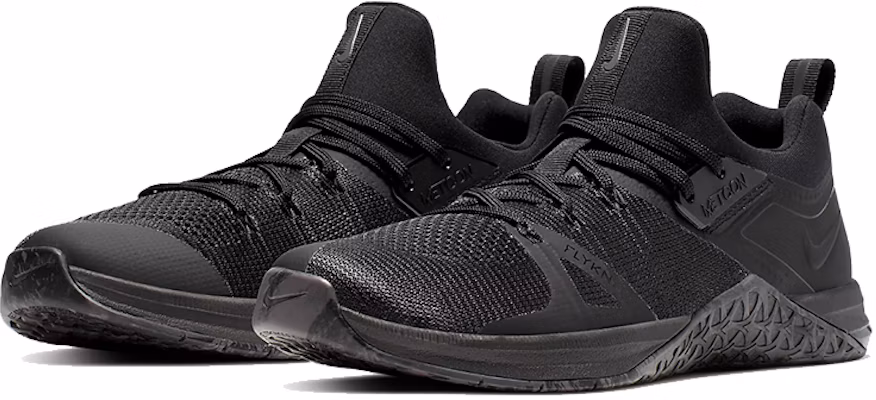 Nike Metcon Flyknit 3 ''Triple Black'' Scarpe Training Nere AQ8022-010 Lookbook Nike Metcon Flyknit 3 ''Triple Black'' Scarpe Training Nere AQ8022-010
