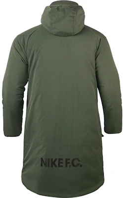 Nike 中長版冬季運動連帽外套 綠色 DJ0992-335 Lookbook Nike 中長版冬季運動連帽外套 綠色 DJ0992-335