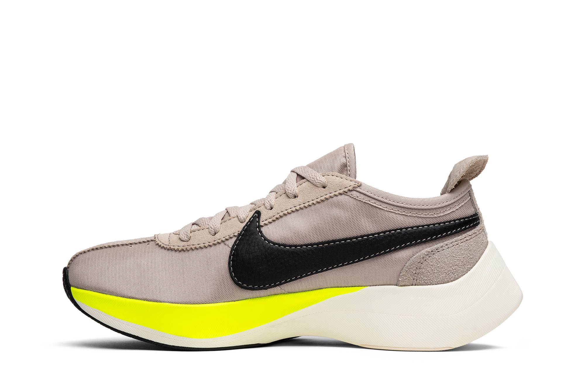 Lookbook ナイキ ムーンレーサー "ストリング" AQ4121-200