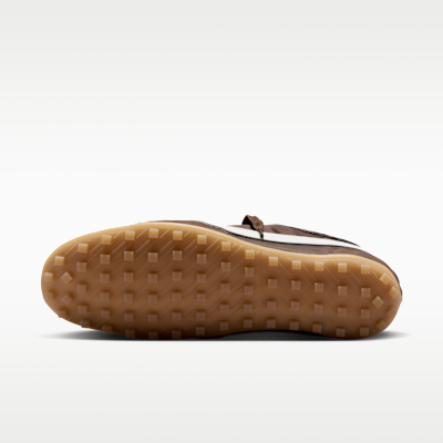 Lookbook Nike Moon Shoe OG Cacao Wow/Oro Marrone Chiaro/Sale IX3952-200