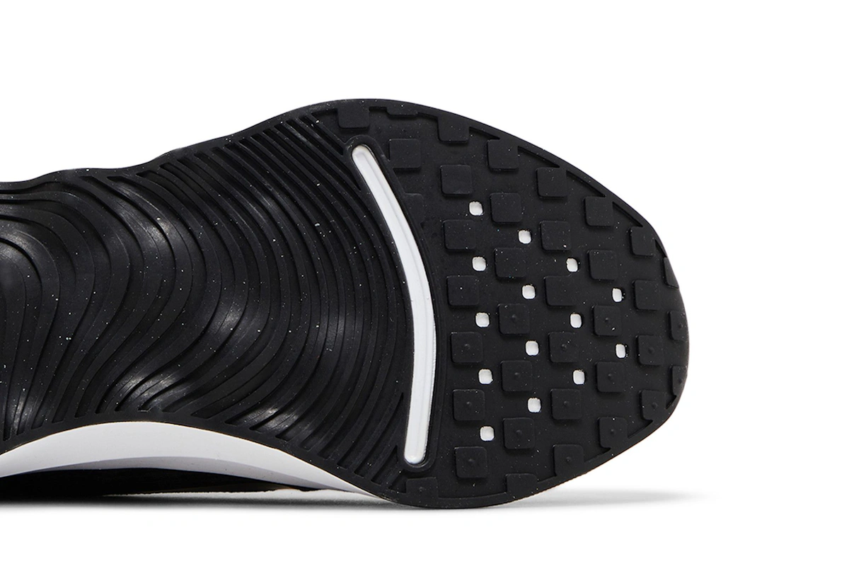 Nike Motiva 'Black Anthracite'