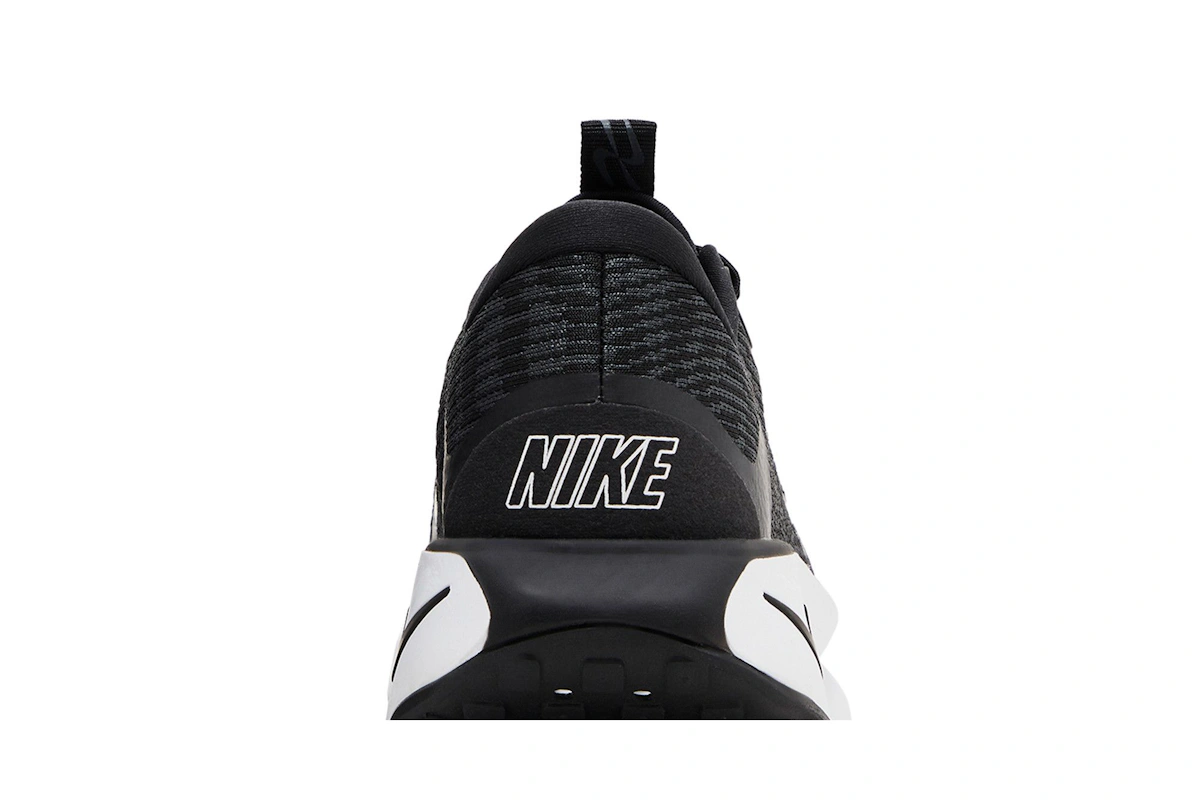 Nike Motiva 'Black Anthracite'