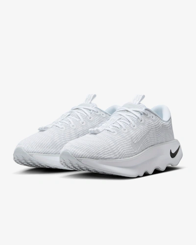 Nike Motiva 'White Black Pure'