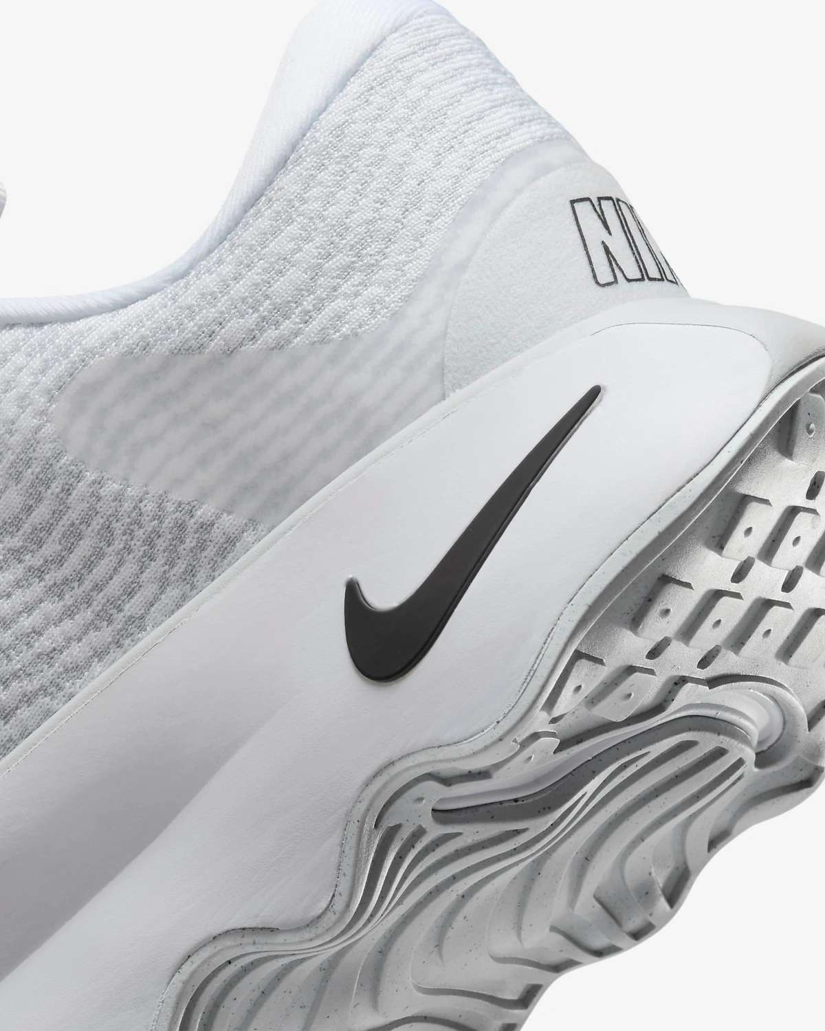 Nike Motiva 'White Black Pure'