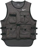 Nike Mult-Pocket Utility Running Vest Gray CT2194-018 Nike Mult-Pocket Utility Running Vest Gray CT2194-018