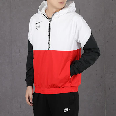 Nike 多彩半拉鍊連帽套頭外套 CD0559-100 Lookbook Nike 多彩半拉鍊連帽套頭外套 CD0559-100