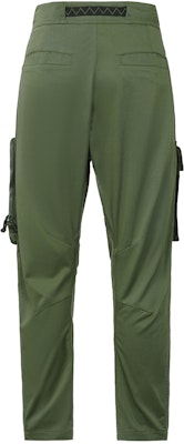 Celana Cargo Multi-Utility Nike Pria - Hijau Tentara CD7647-325 Lookbook Celana Cargo Multi-Utility Nike Pria - Hijau Tentara CD7647-325