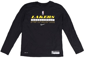 Nike NBA Graphic Basketball Long-Sleeve Crewneck Tee Black - CK8319-010 Nike NBA Graphic Basketball Long-Sleeve Crewneck Tee Black - CK8319-010