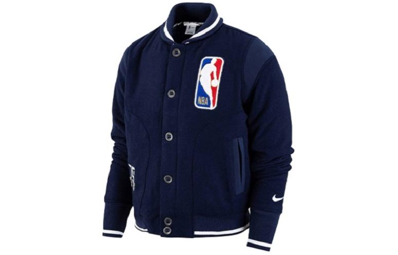 Lookbook Nike NBA Team 31 Courtside Jaket Basket Musim Dingin Bordir Navy Blue Pria DB1228-419