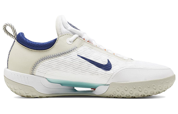 Lookbook Nike Zoom Court NXT HC 硬地網球場球鞋 白藍
