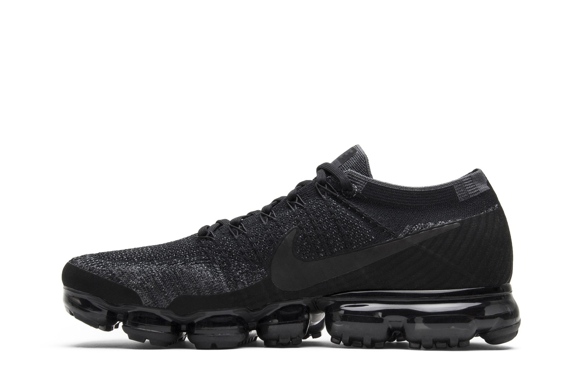 Shop 耐吉Air VaporMax全黑款