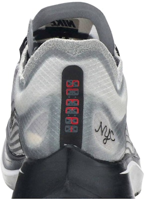 Nike NikeLab Zoom Fly SP 'NYC' Sepatu Lari Orang Indonesia AH5088-001 Sizing Nike NikeLab Zoom Fly SP 'NYC' Sepatu Lari Orang Indonesia AH5088-001