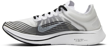 Nike NikeLab Zoom Fly SP 'Oreo' Pria/Wanita Sneakers AA3172-101 Lookbook Nike NikeLab Zoom Fly SP 'Oreo' Pria/Wanita Sneakers AA3172-101