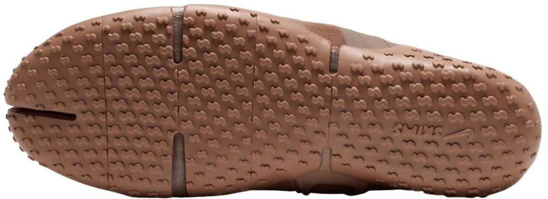 Nike SKIMS Air Rift ''Archaeo Brown'' 耐克分趾鞋 咖啡色 IO7694-201 Details for Nike SKIMS Air Rift ''Archaeo Brown'' 耐克分趾鞋 咖啡色 IO7694-201