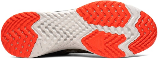 Nike Odyssey React Shield 低筒 跑步鞋 男款 黑綠 Shop Nike Odyssey React Shield 低筒 跑步鞋 男款 黑綠