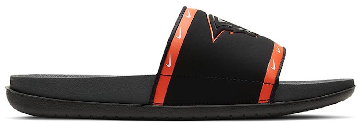 ナイキ オフコート スライド "オレゴン州" DD0537-001 Order ナイキ オフコート スライド "オレゴン州" DD0537-001