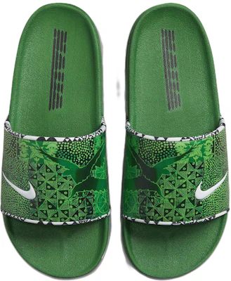 ナイキ オフコート スライド (グリーンスパーク) DX1258-300 Lookbook ナイキ オフコート スライド (グリーンスパーク) DX1258-300